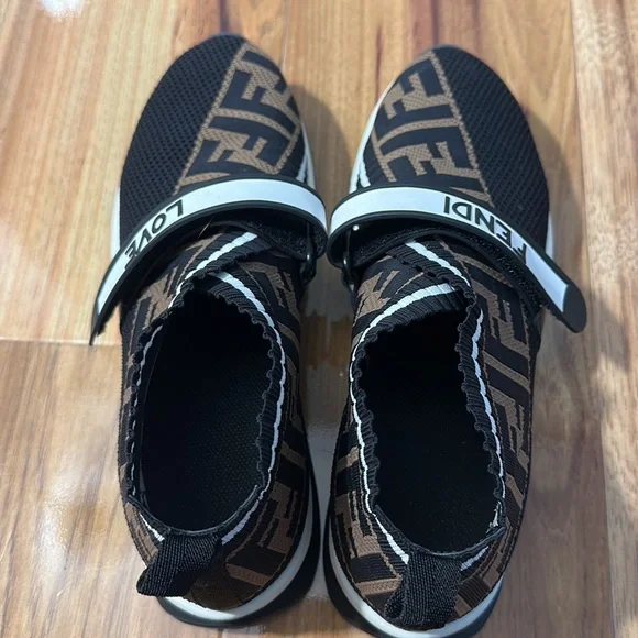 Fendi Sneakers with Box - Picture 9 of 10